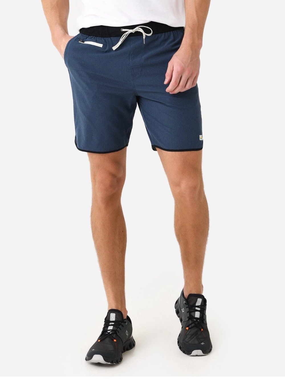 Vuori mens banks shorts  size L
 Asure  lined texture
